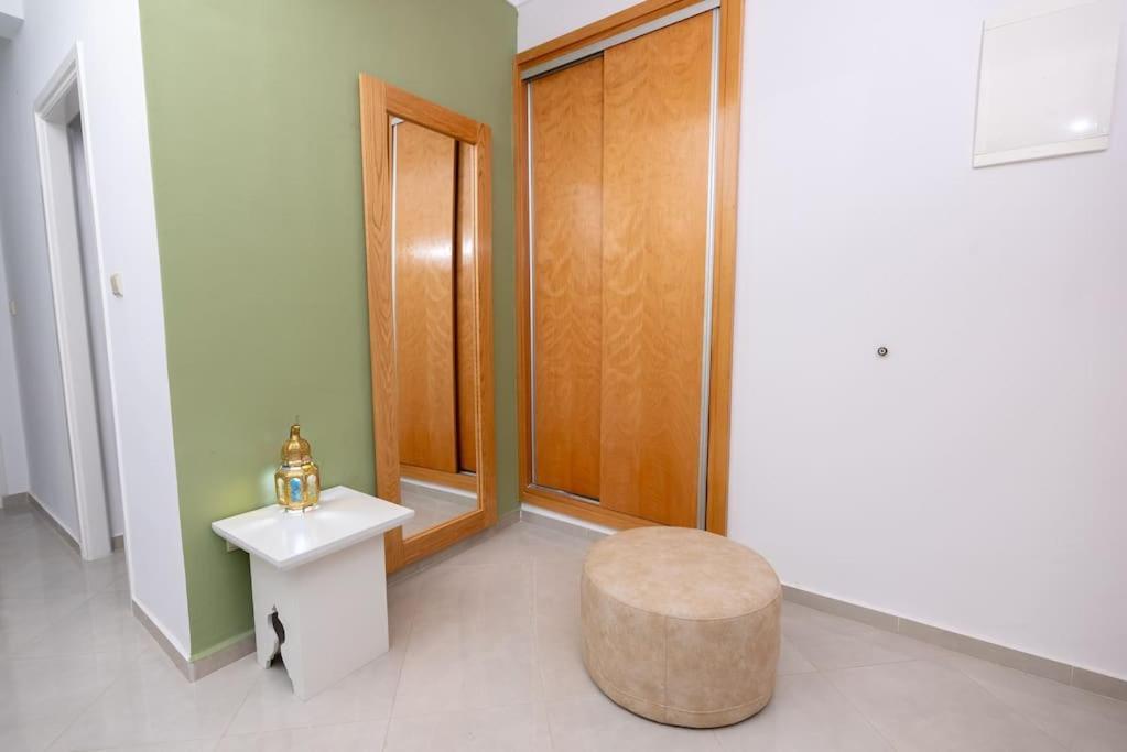 Tradition Meets Modern: 2Br Flat In Rabat Hassan Bagian luar foto