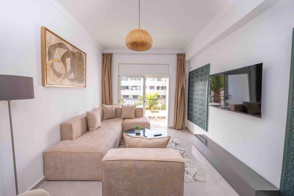 Tradition Meets Modern: 2Br Flat In Rabat Hassan Bagian luar foto