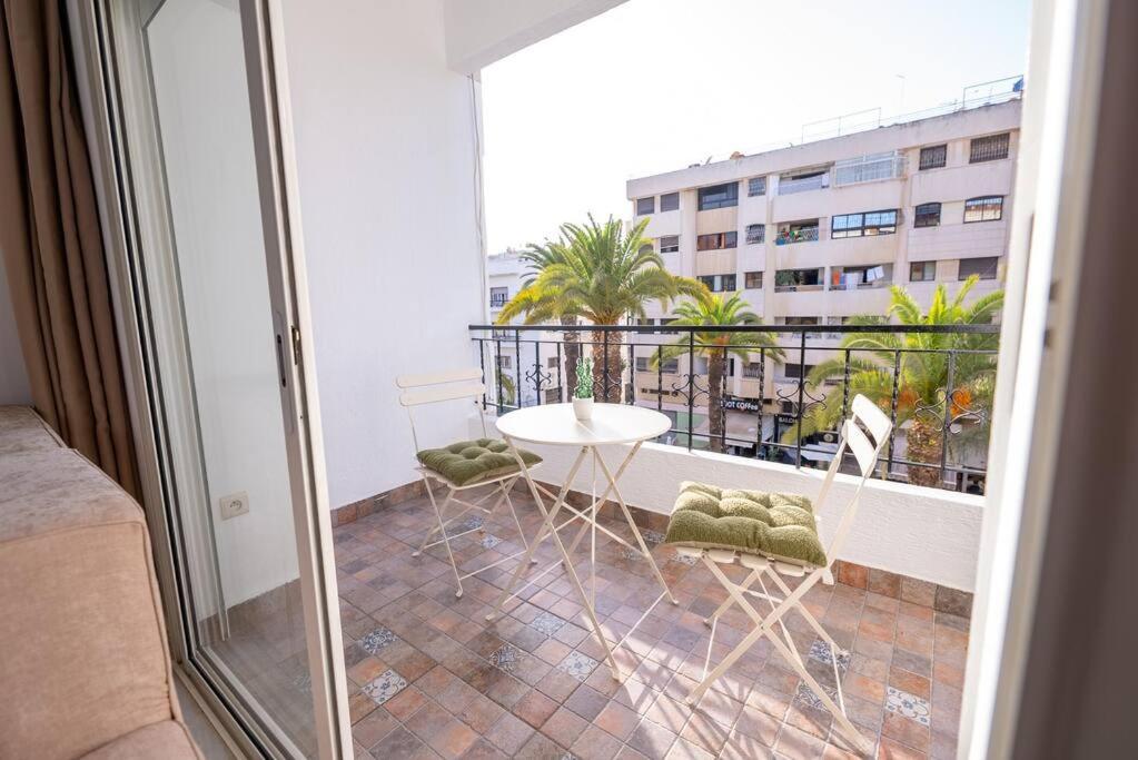 Tradition Meets Modern: 2Br Flat In Rabat Hassan Bagian luar foto